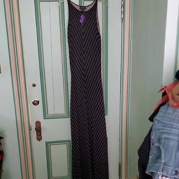 Black and White Slimming Diagonal Striped Maxi Dress